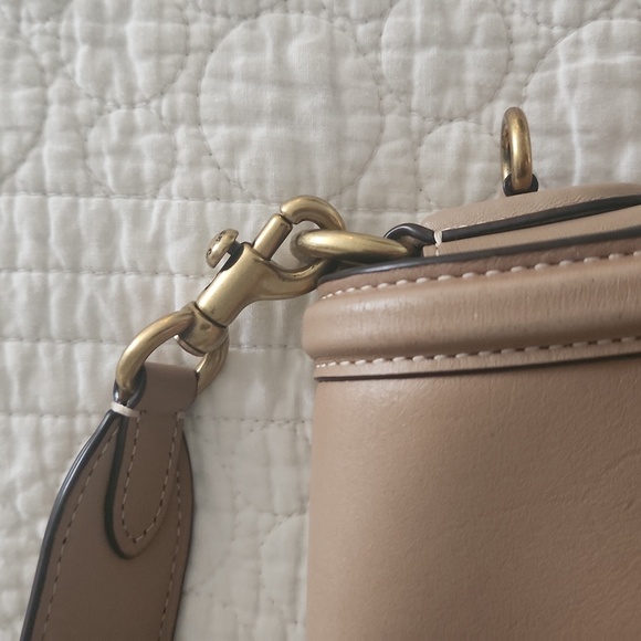 Coach, Jennifer Lopez  Beat Saddle bag - Picture 5 of 16